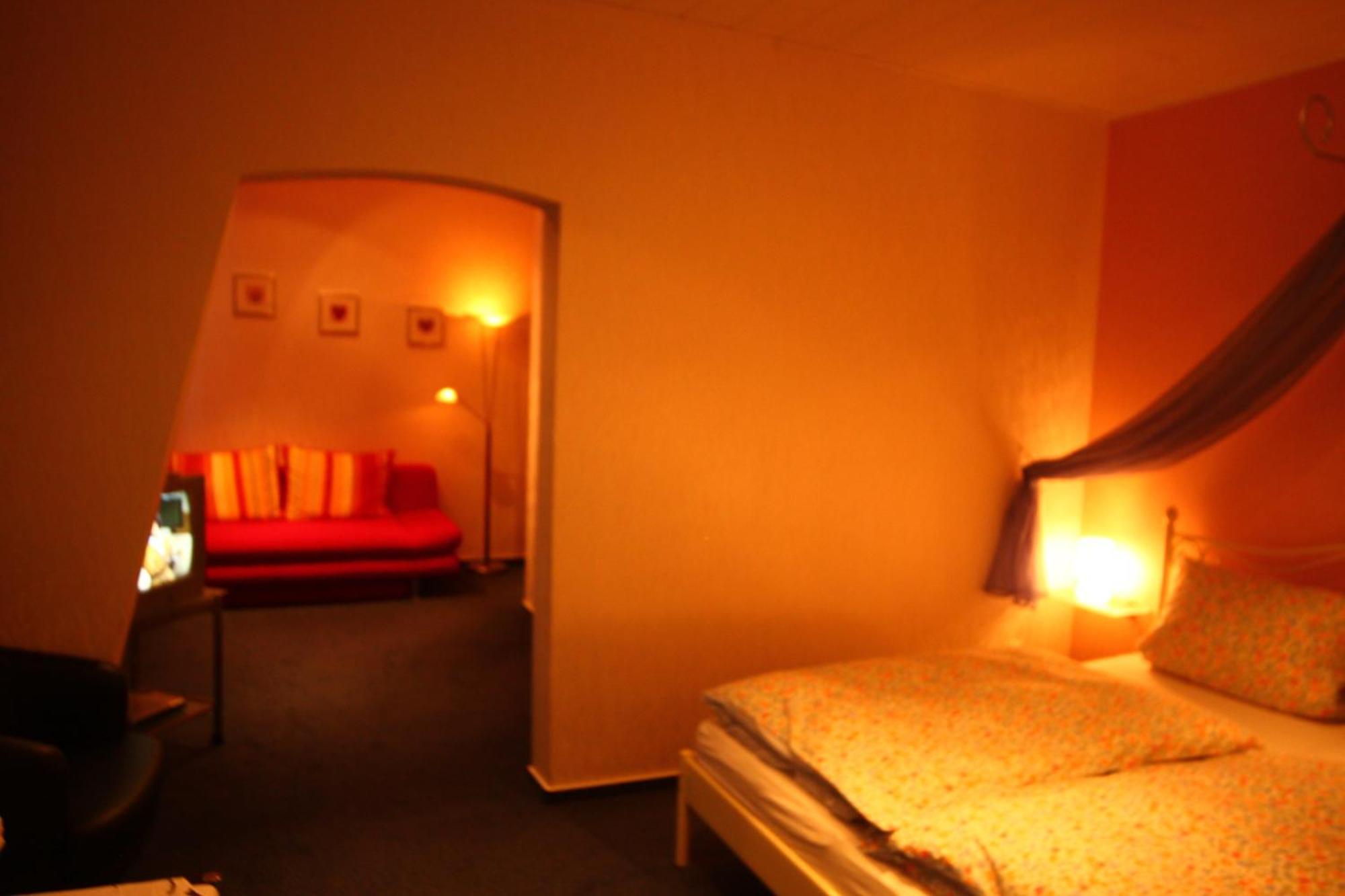 Moselromantik-Hotel Zum Loewen Ediger-Eller Room photo